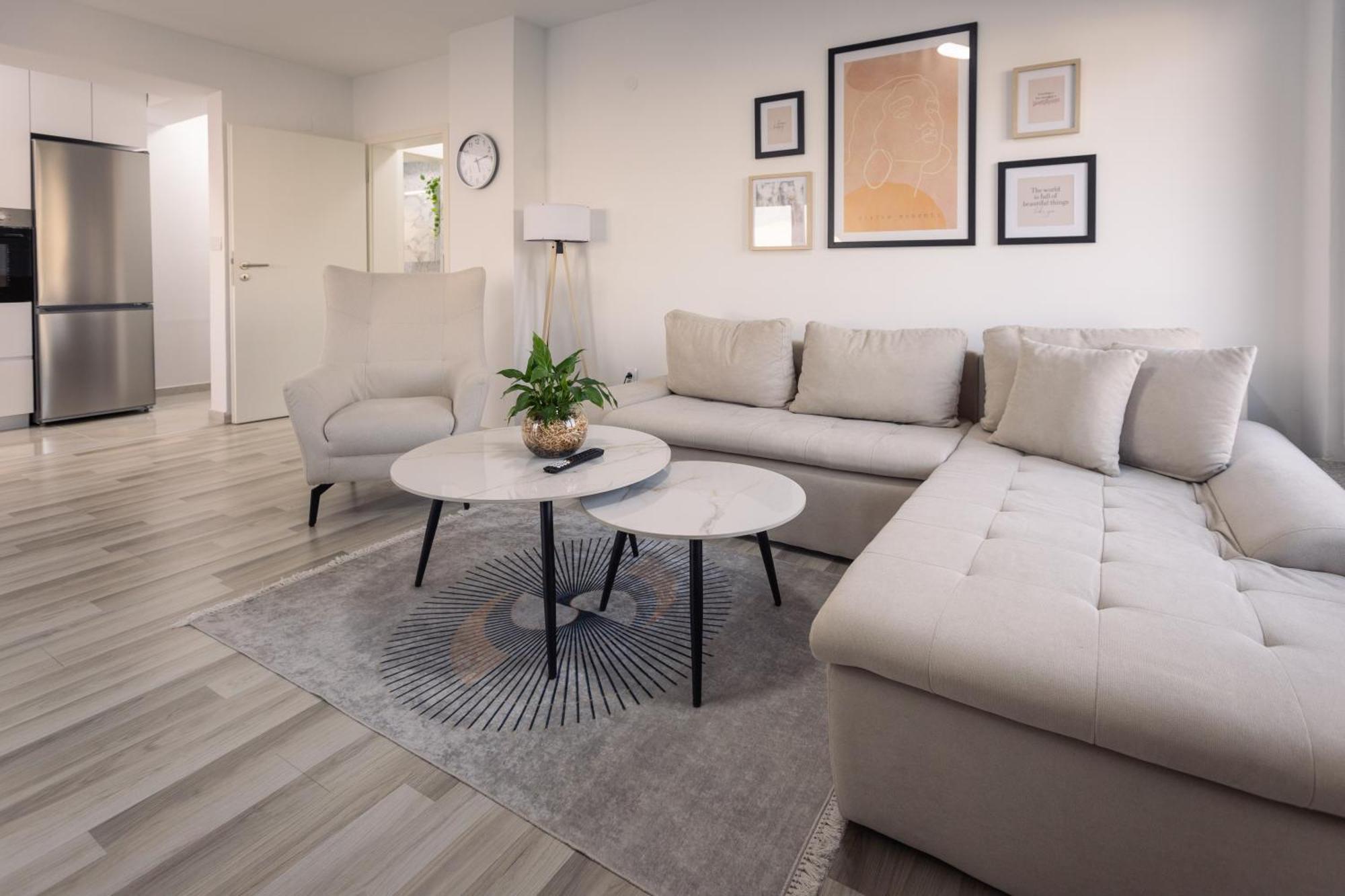 סקופיה T20 Apartments מראה חיצוני תמונה