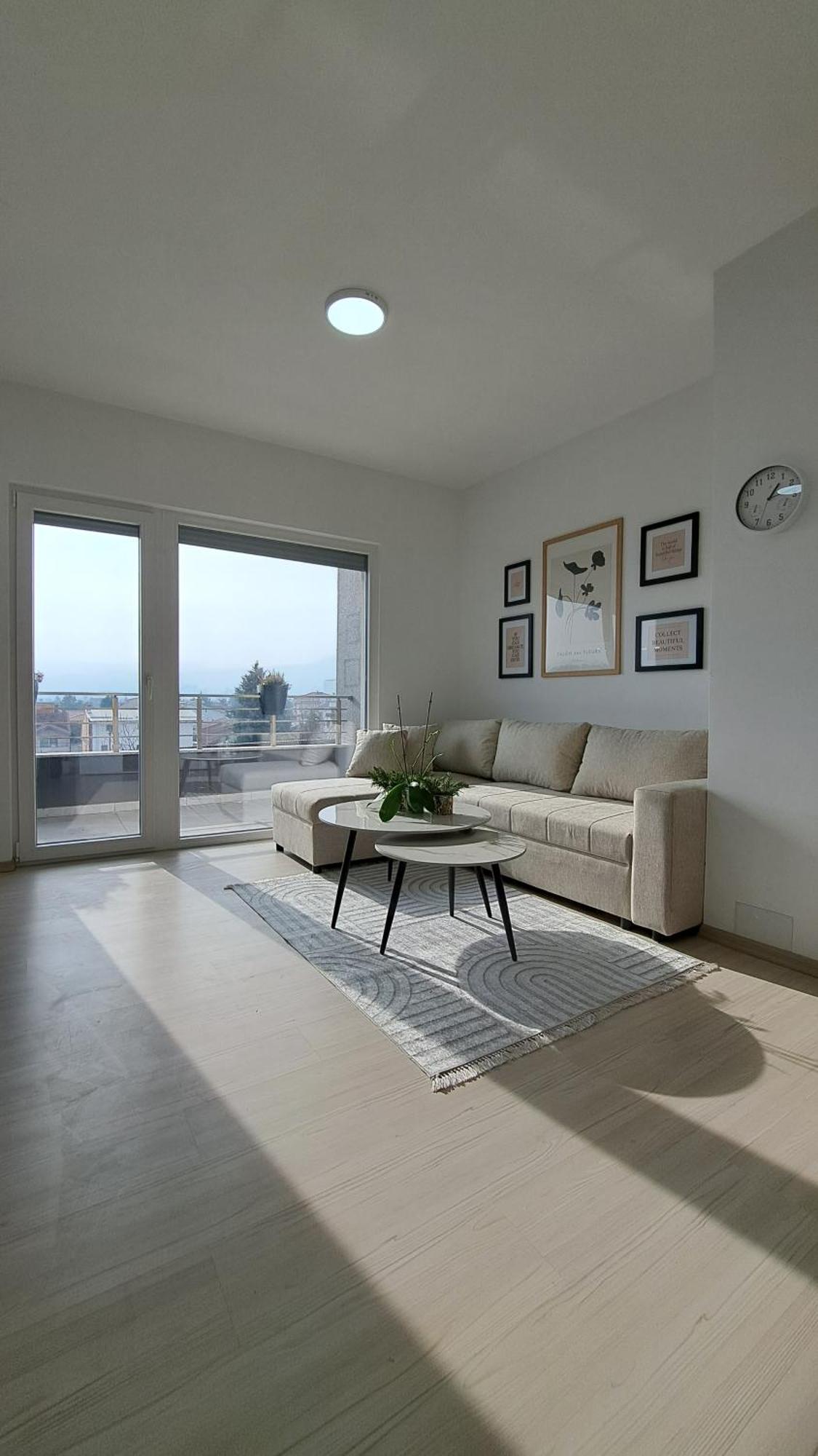 סקופיה T20 Apartments מראה חיצוני תמונה